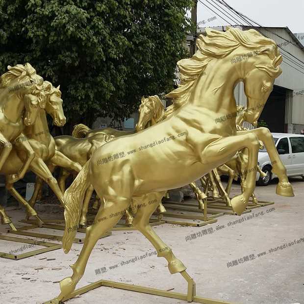 电镀玻璃钢马雕塑1