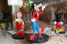 【卡通人物】玻璃钢高飞雕塑，取材于迪斯尼经典动画人物高飞