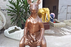 【动物雕塑】园林景观镀铜袋鼠雕塑，带我们走进它们的世界