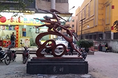 【商业街道雕塑】竞时人物雕塑，“与时间竞赛”永远是一个不过时的主题