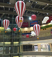 【中庭.悬挂】商场中庭吊饰气球雕塑、小球雕塑、白云雕塑