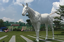 玻璃钢动物仿真雕塑户外景观马雕塑厂家定制